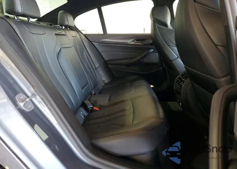 2019 BMW M5 z USA, uszkodzony, nr VIN WBSJF0C58KB448223